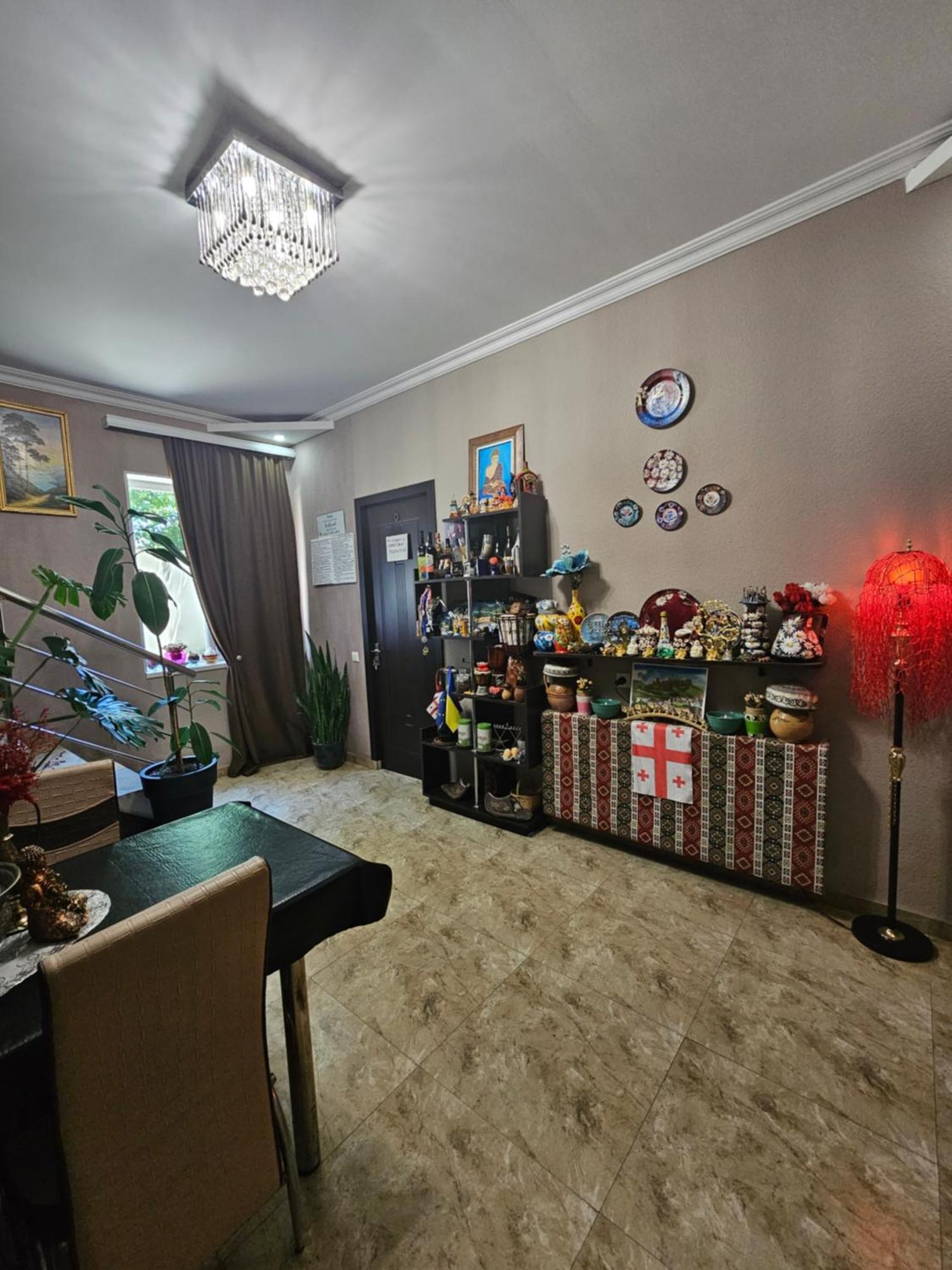 Guesthouse Different Тбилиси Екстериор снимка